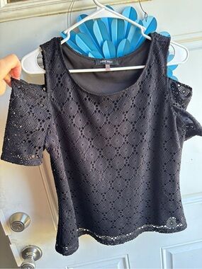 Nine West Black Lace Cold-Shoulder Blouse